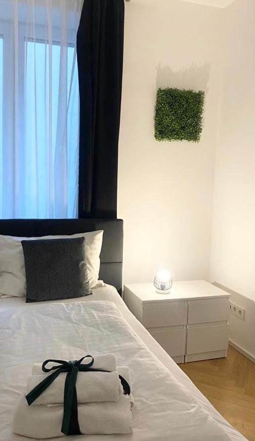 1St City La Opera Suites Wenen Buitenkant foto