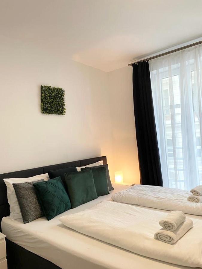 1St City La Opera Suites Wenen Buitenkant foto