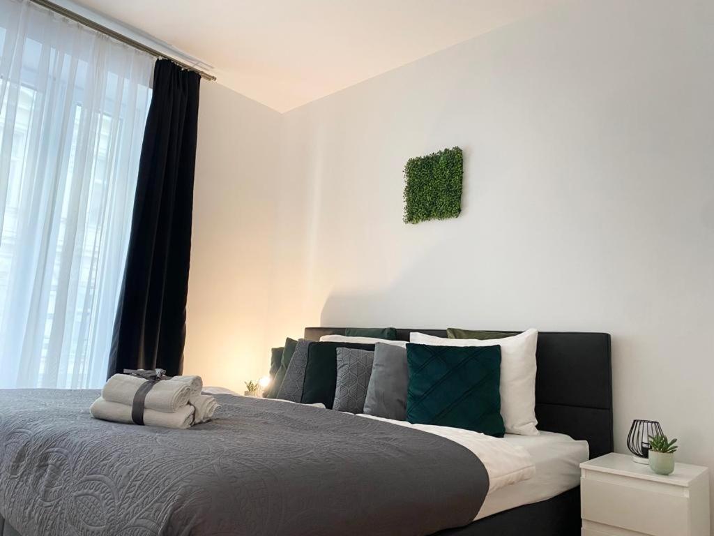 1St City La Opera Suites Wenen Buitenkant foto
