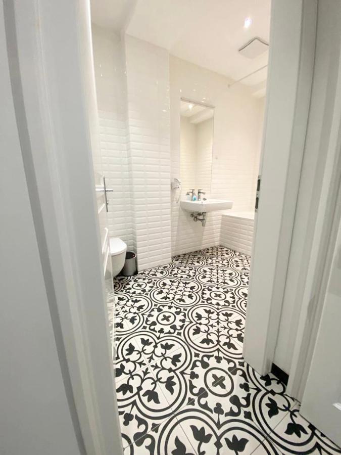 1St City La Opera Suites Wenen Buitenkant foto
