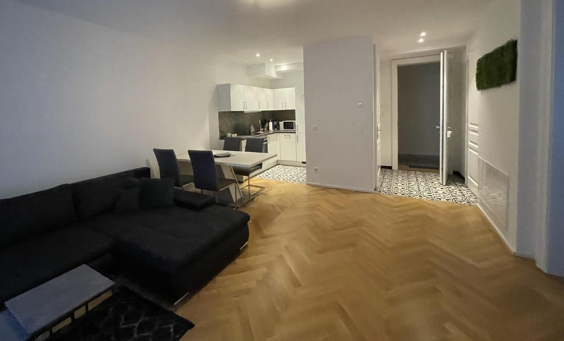 1St City La Opera Suites Wenen Buitenkant foto