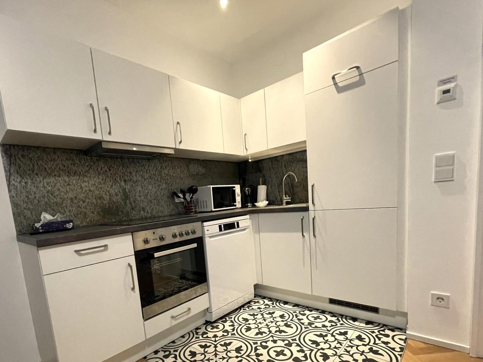 1St City La Opera Suites Wenen Buitenkant foto