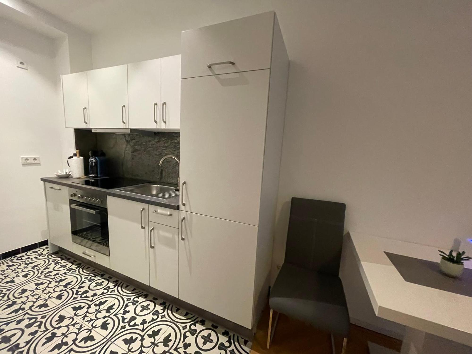 1St City La Opera Suites Wenen Buitenkant foto