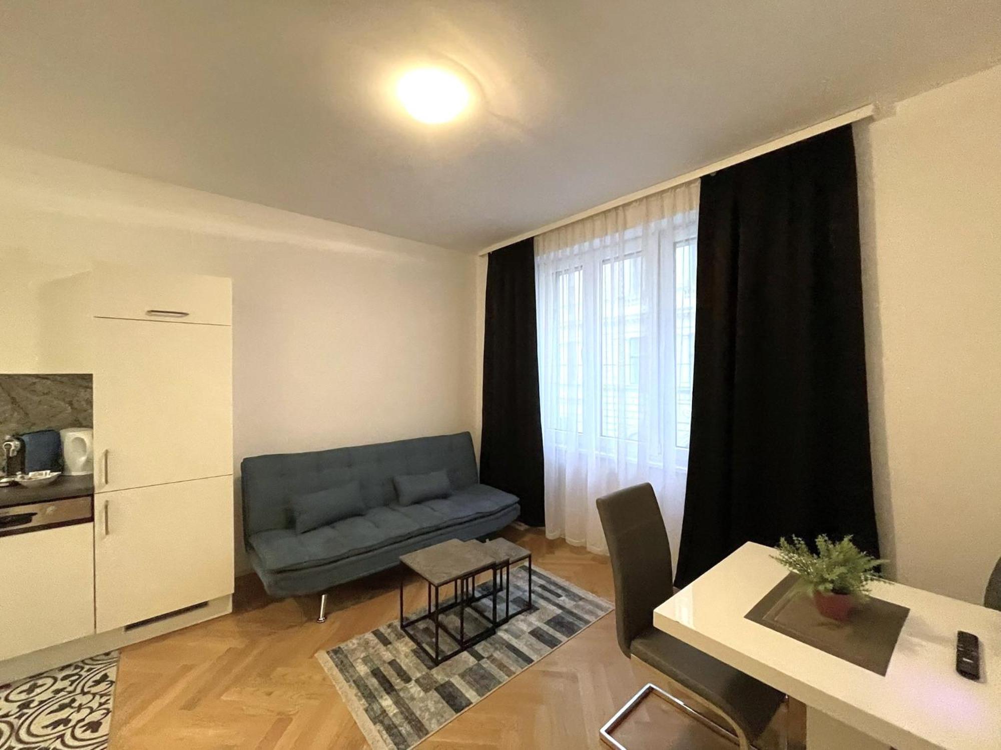 1St City La Opera Suites Wenen Buitenkant foto